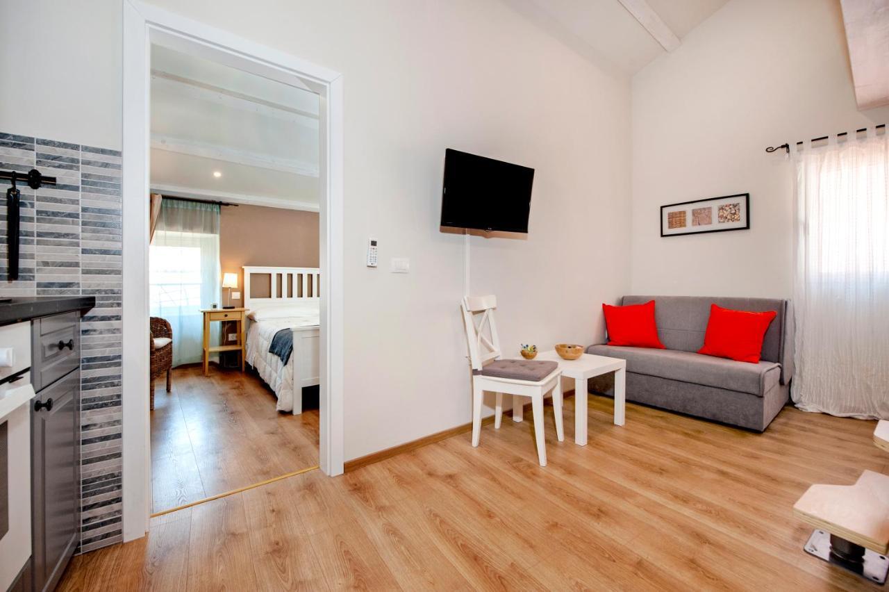 Apartments Carera 42 Rovigno Esterno foto